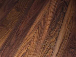 Dynamic Plank Augusta Walnut 4V 8mm