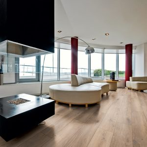 Dynamic Plus Plank Wells Oak Laminate Flooring AC4 8mm